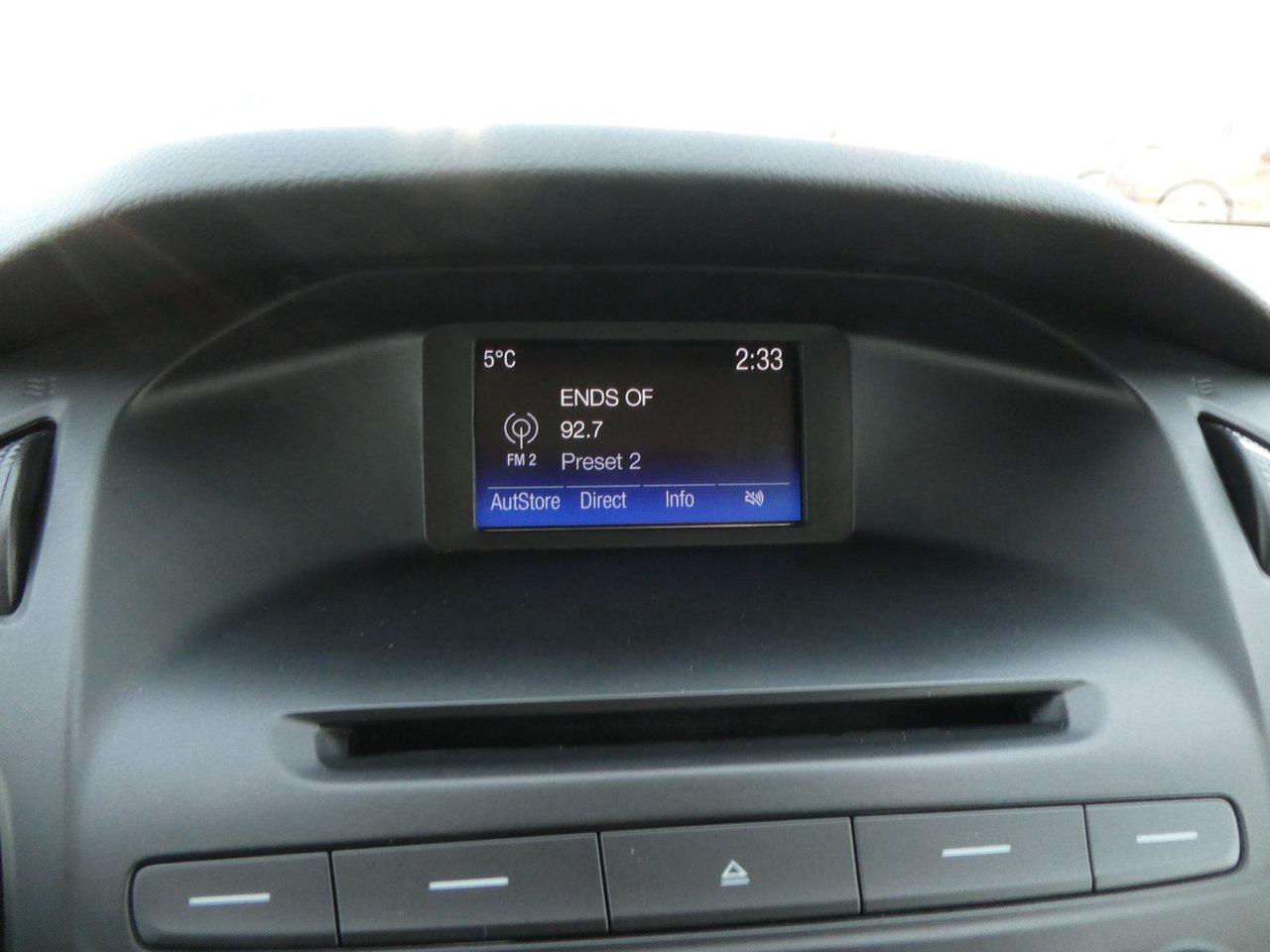 2017 Ford Focus SE | Backup Cam | Cruise Control | Photo