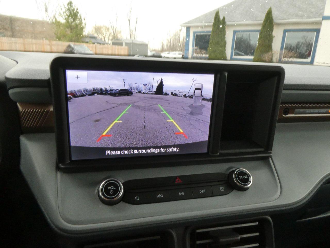 2024 Ford Maverick LARIAT | Heated Seats | Backup Cam | Nav | Photo