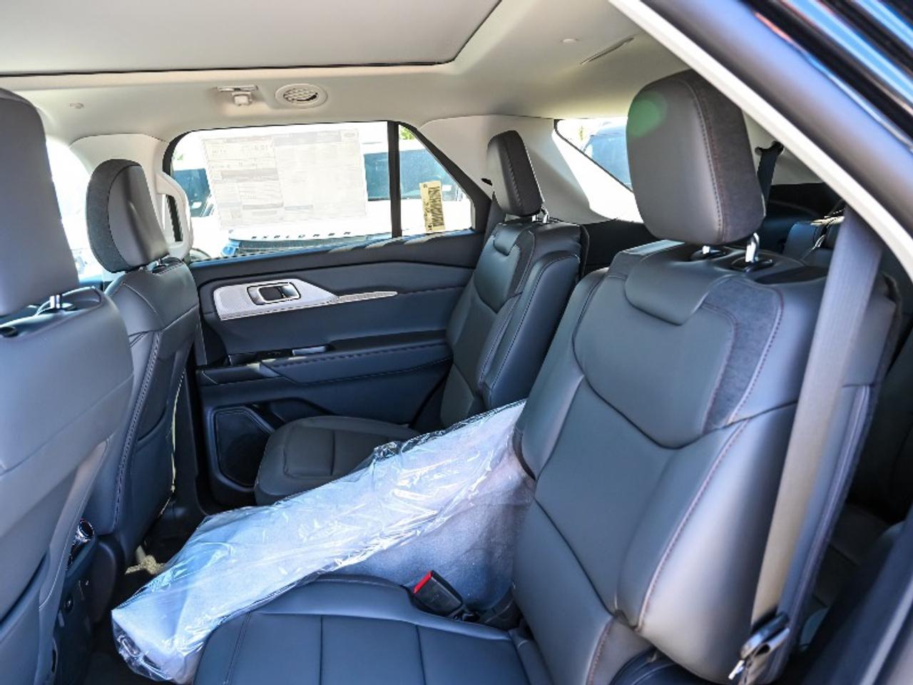 2026 Ford Explorer Active w/200A Pkg Photo