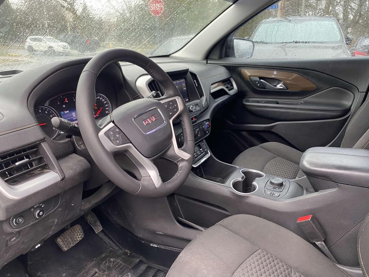 2021 GMC Terrain FWD 4DR SLE Photo