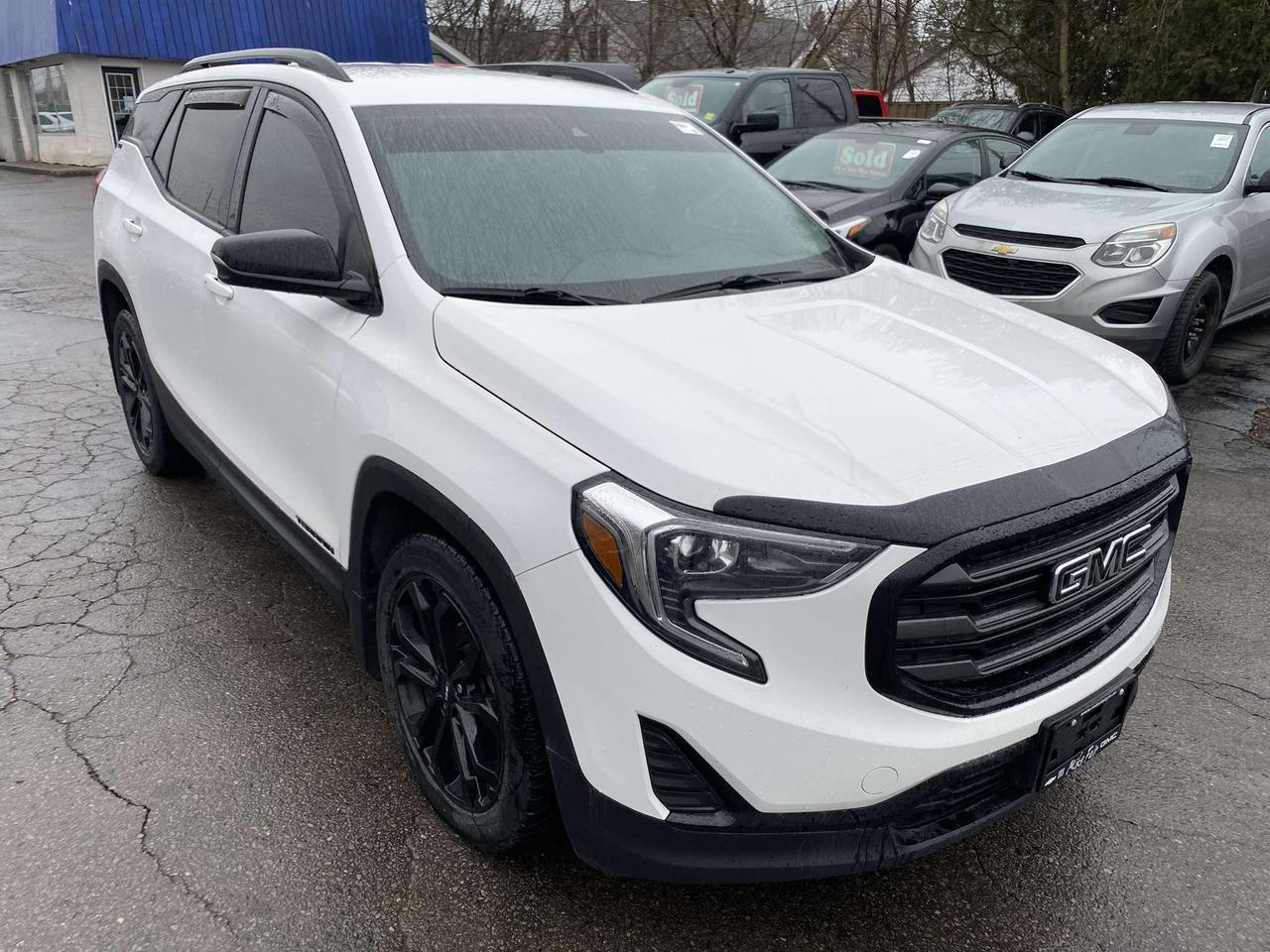 2021 GMC Terrain FWD 4DR SLE Photo