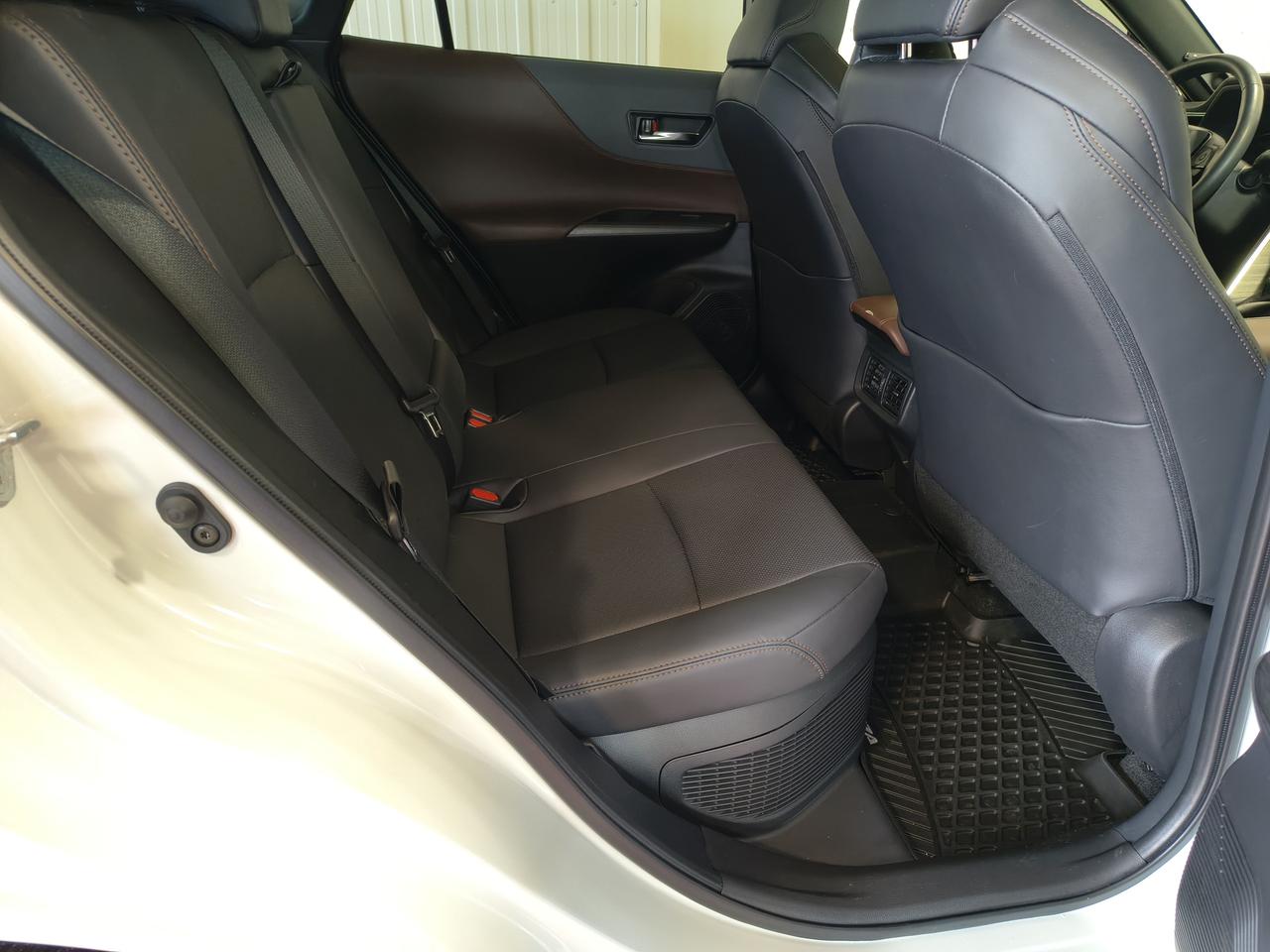 2022 Toyota Venza LIMITED Photo