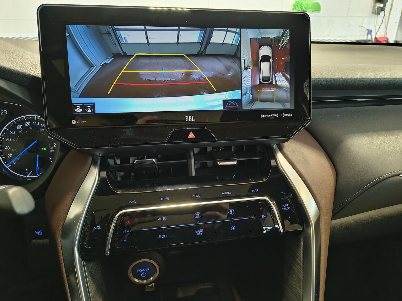 2022 Toyota Venza LIMITED Photo