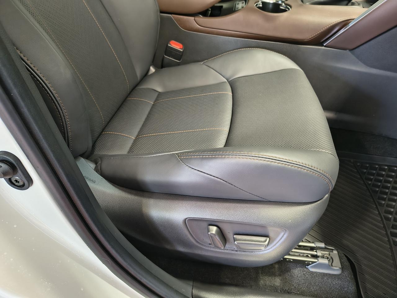 2022 Toyota Venza LIMITED Photo0