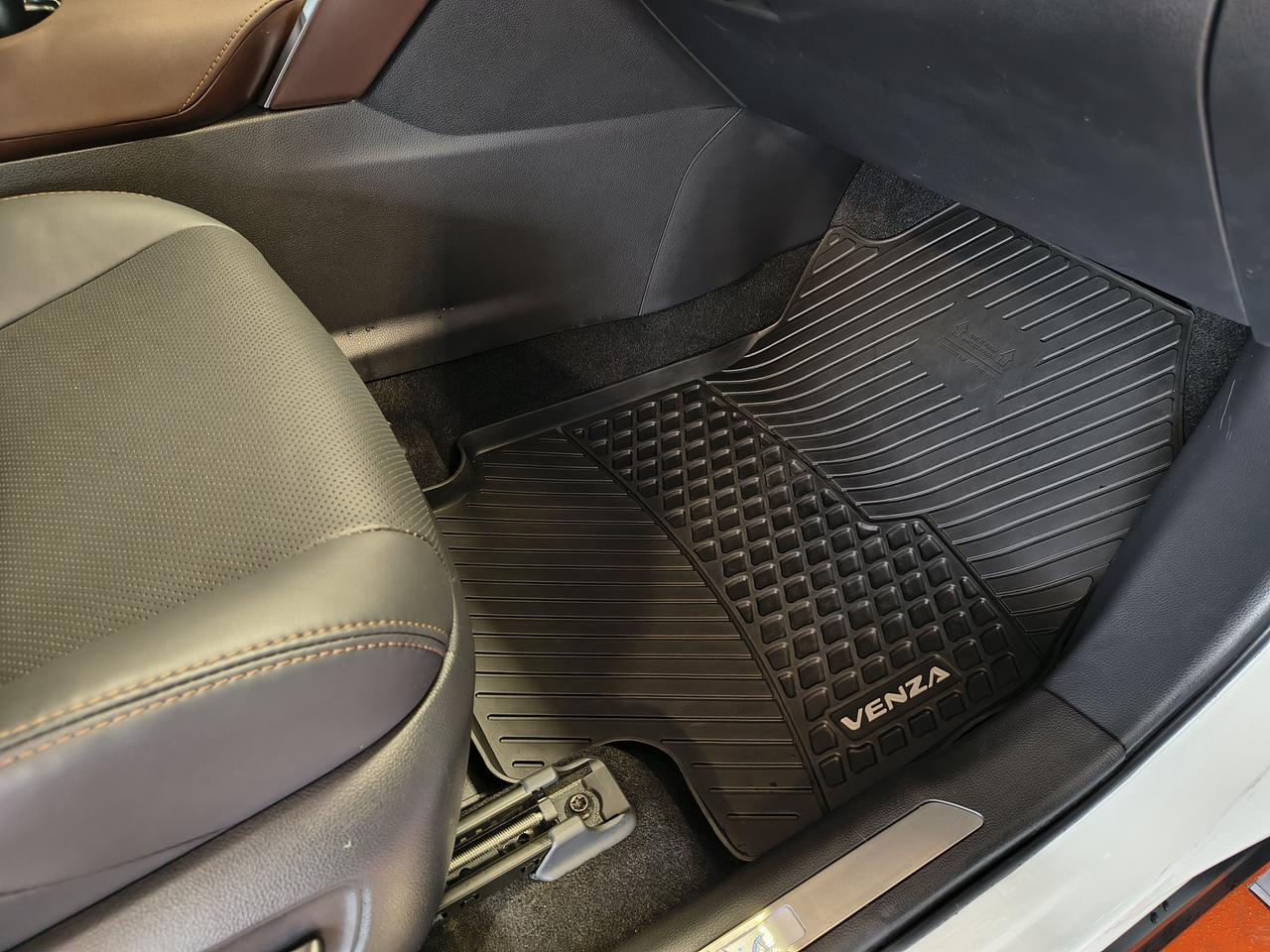 2022 Toyota Venza LIMITED Photo0