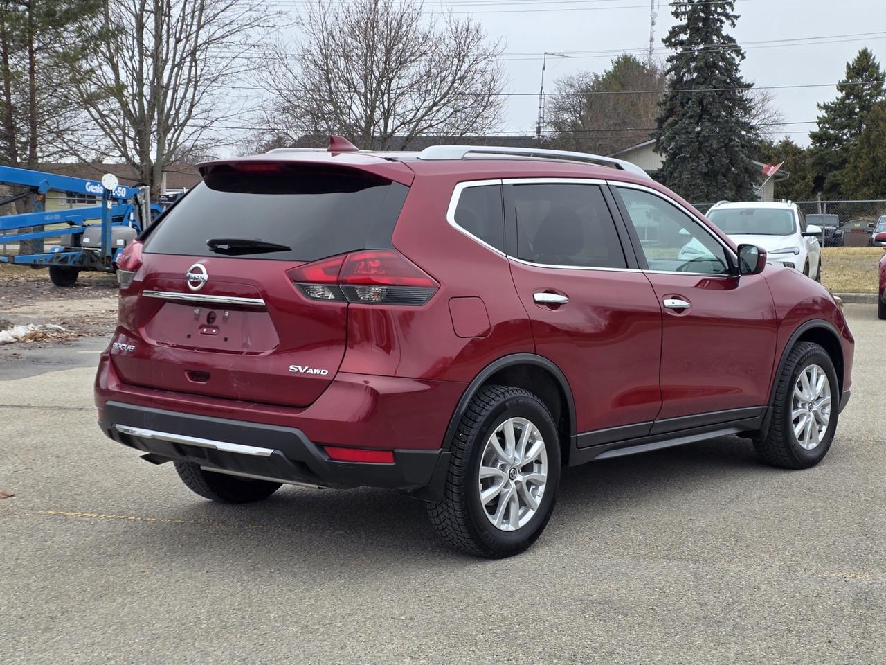 2018 Nissan Rogue SV AWD Photo
