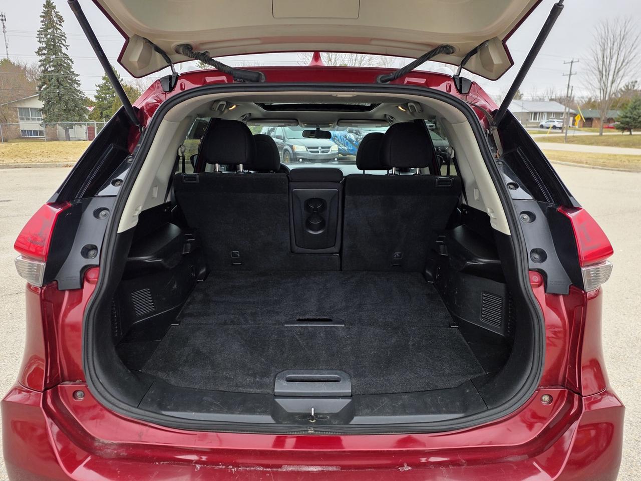 2018 Nissan Rogue SV AWD Photo