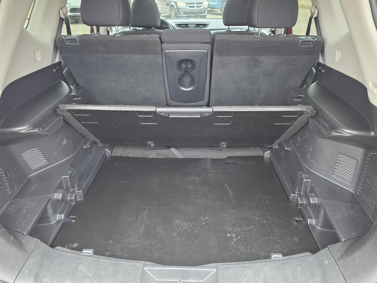 2018 Nissan Rogue SV AWD Photo