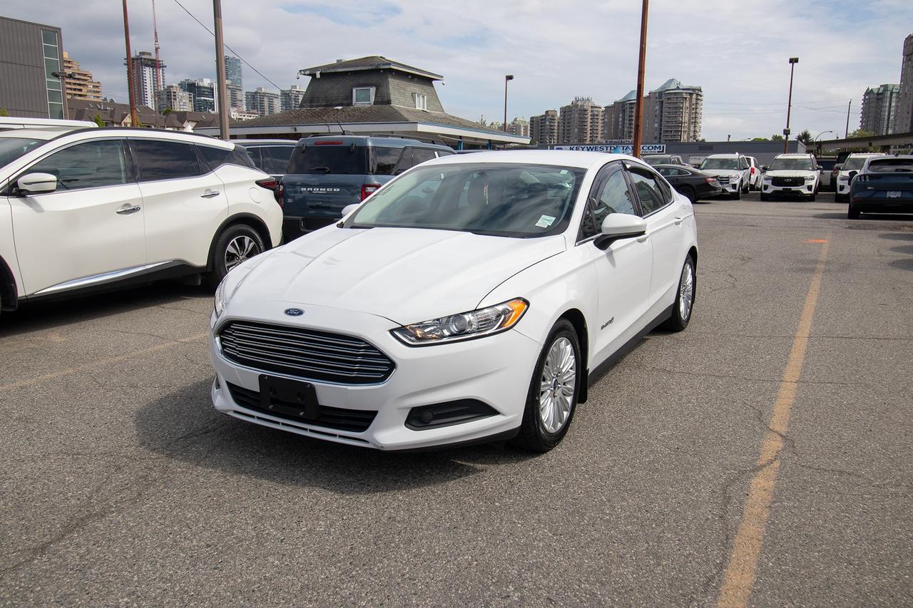 2015 Ford Fusion S Hybrid Photo0