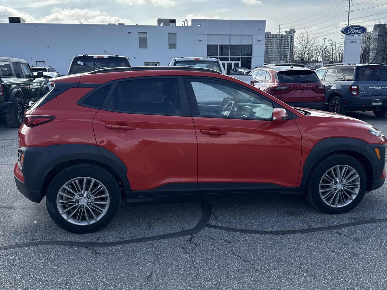 2018 Hyundai KONA Luxury | AWD | Leather | Sunroof | CarPlay | Cam++ Photo4