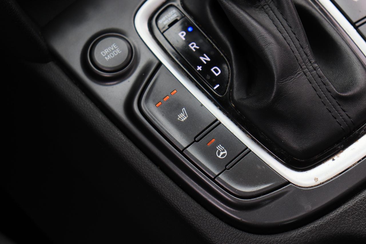 2018 Hyundai KONA Luxury | AWD | Leather | Roof | CarPlay | BSM | LA Photo68