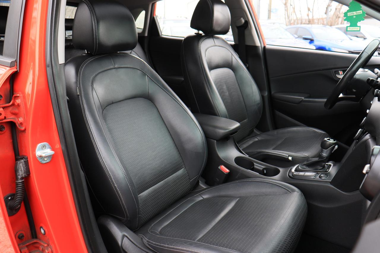 2018 Hyundai KONA Luxury | AWD | Leather | Roof | CarPlay | BSM | LA Photo