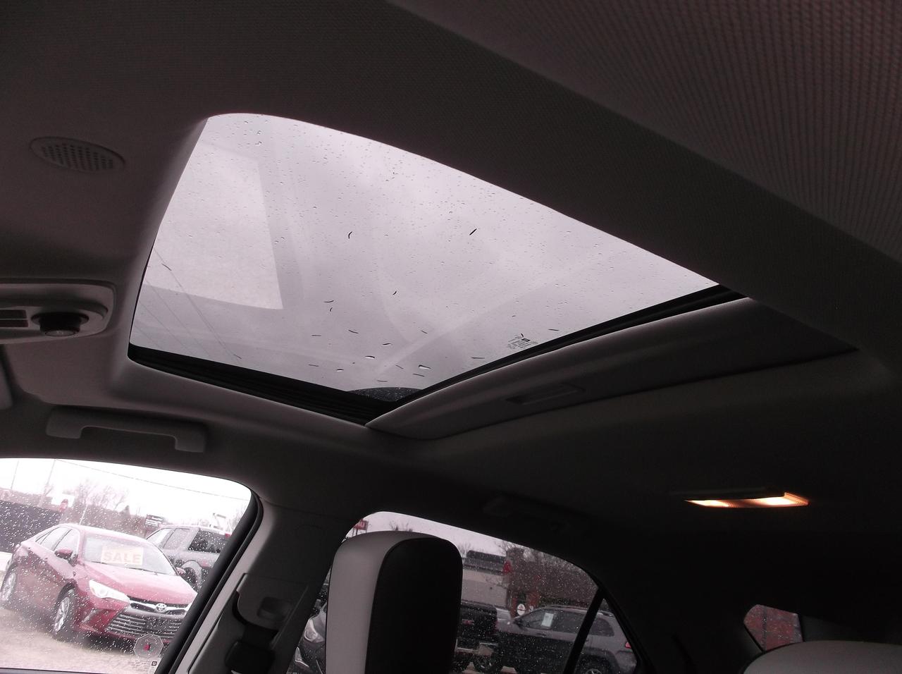 2016 Chevrolet Equinox LTZ Photo