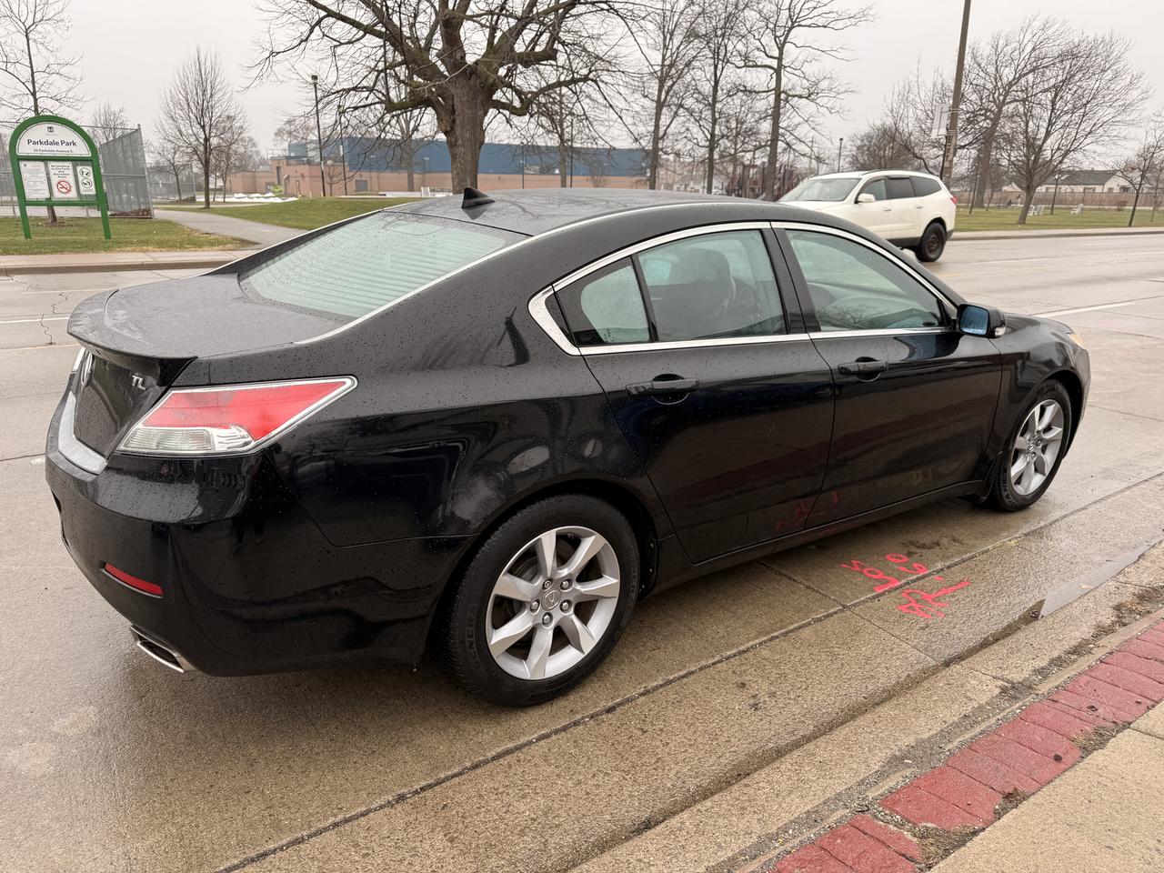 2012 Acura TL 4dr Sdn Auto 2WD w/Tech Pkg Photo