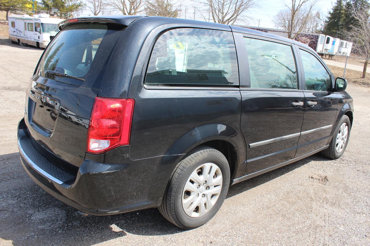 2014 Dodge Grand Caravan SE Photo