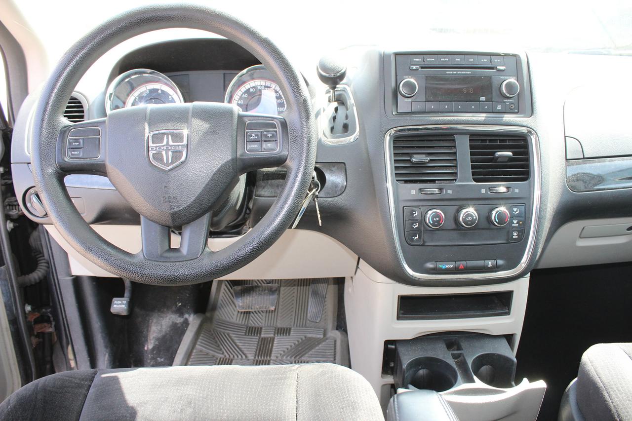 2014 Dodge Grand Caravan SE Photo