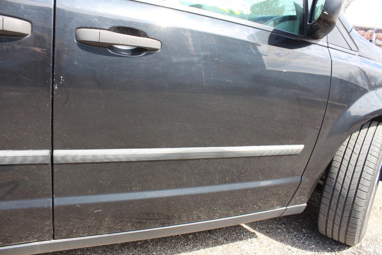 2014 Dodge Grand Caravan SE Photo
