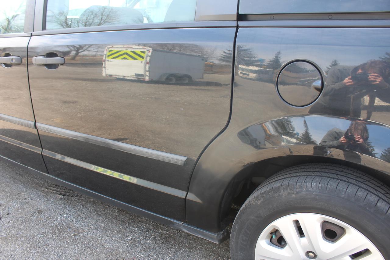 2014 Dodge Grand Caravan SE Photo