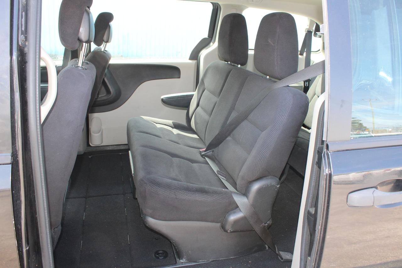 2014 Dodge Grand Caravan SE Photo