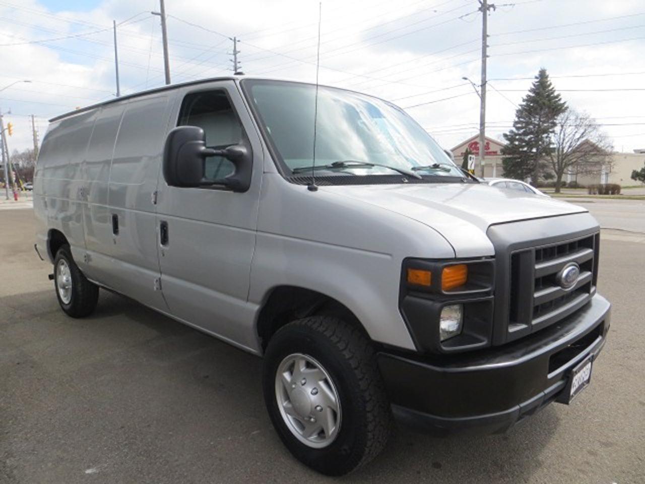 2012 Ford Econoline CERTIFIED, 1 OWNER, ONLY 86,000KM, SHELVES Photo