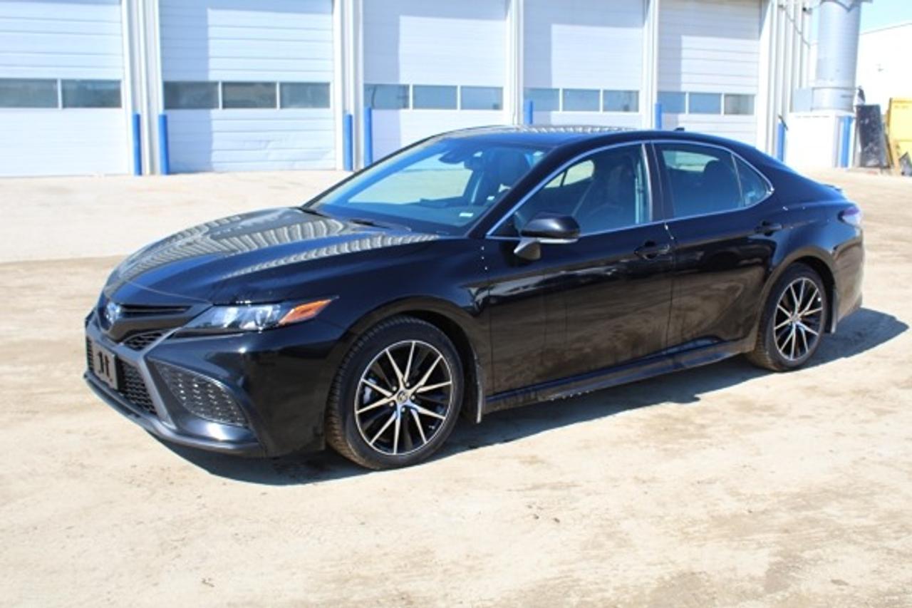 2024 Toyota Camry Hybrid SE w/Htd L.wrap, S/R, BUC - Photo #1