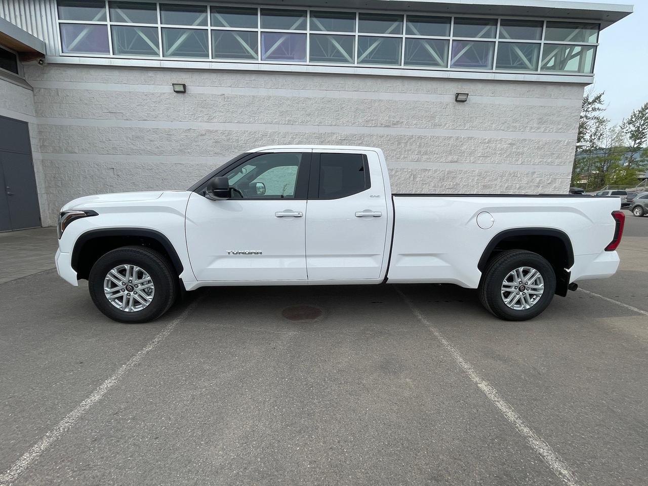 2026 Toyota Tundra SR5 Photo4