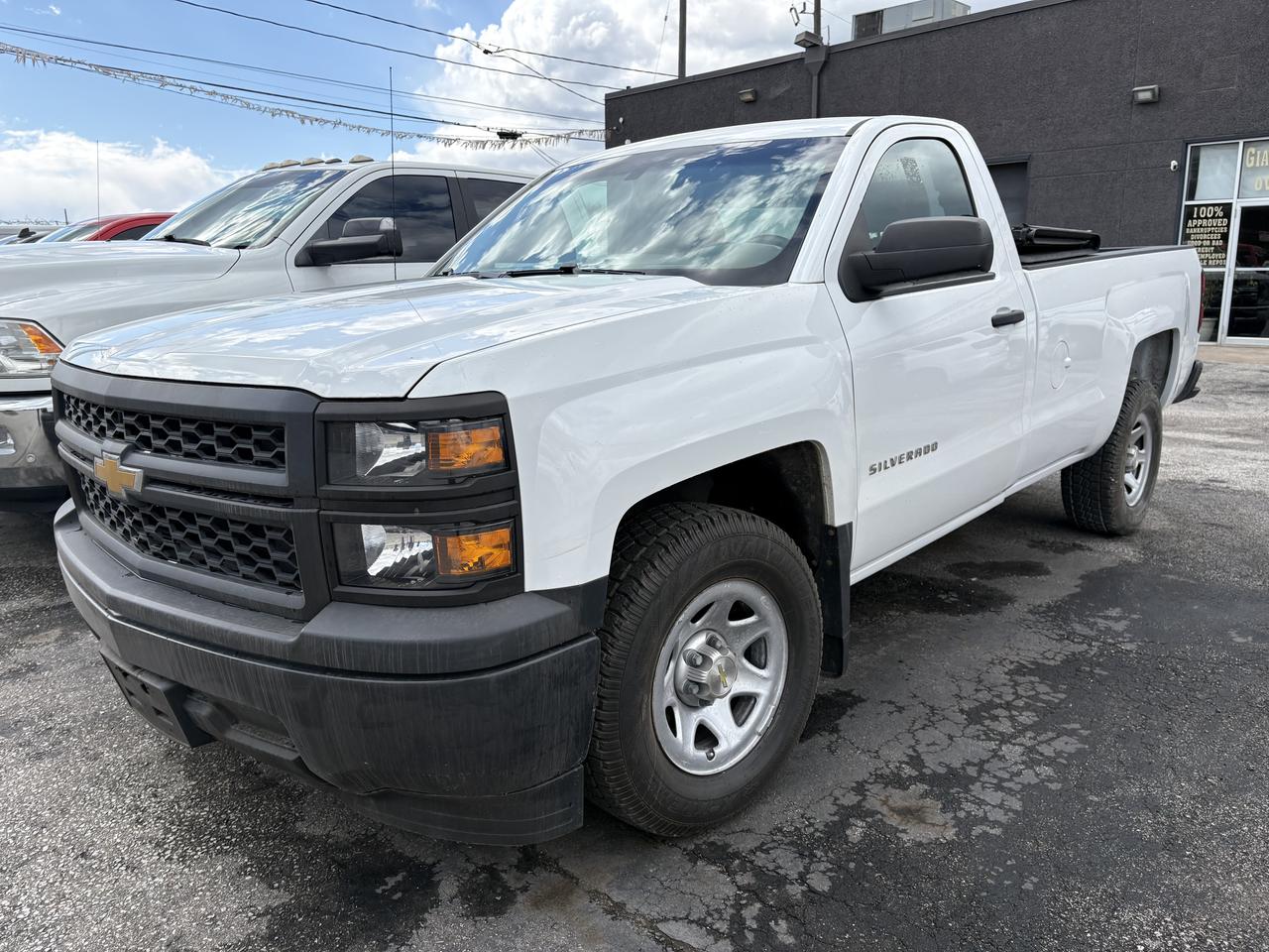 Used 2014 Chevrolet Silverado 1500 Work Truck w/1WT for sale in Windsor, ON