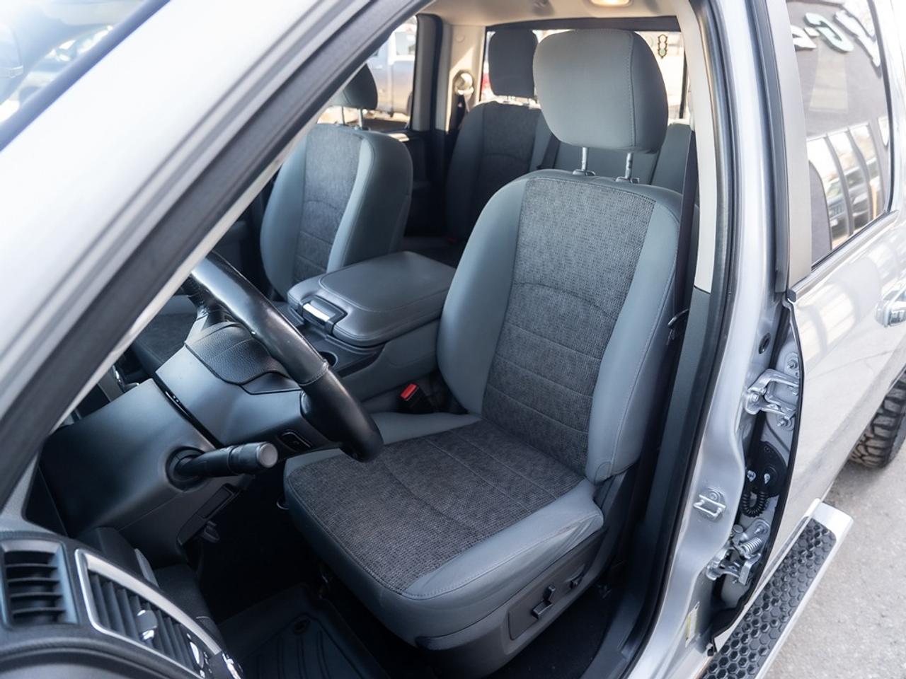 2018 RAM 1500 Big Horn Photo40