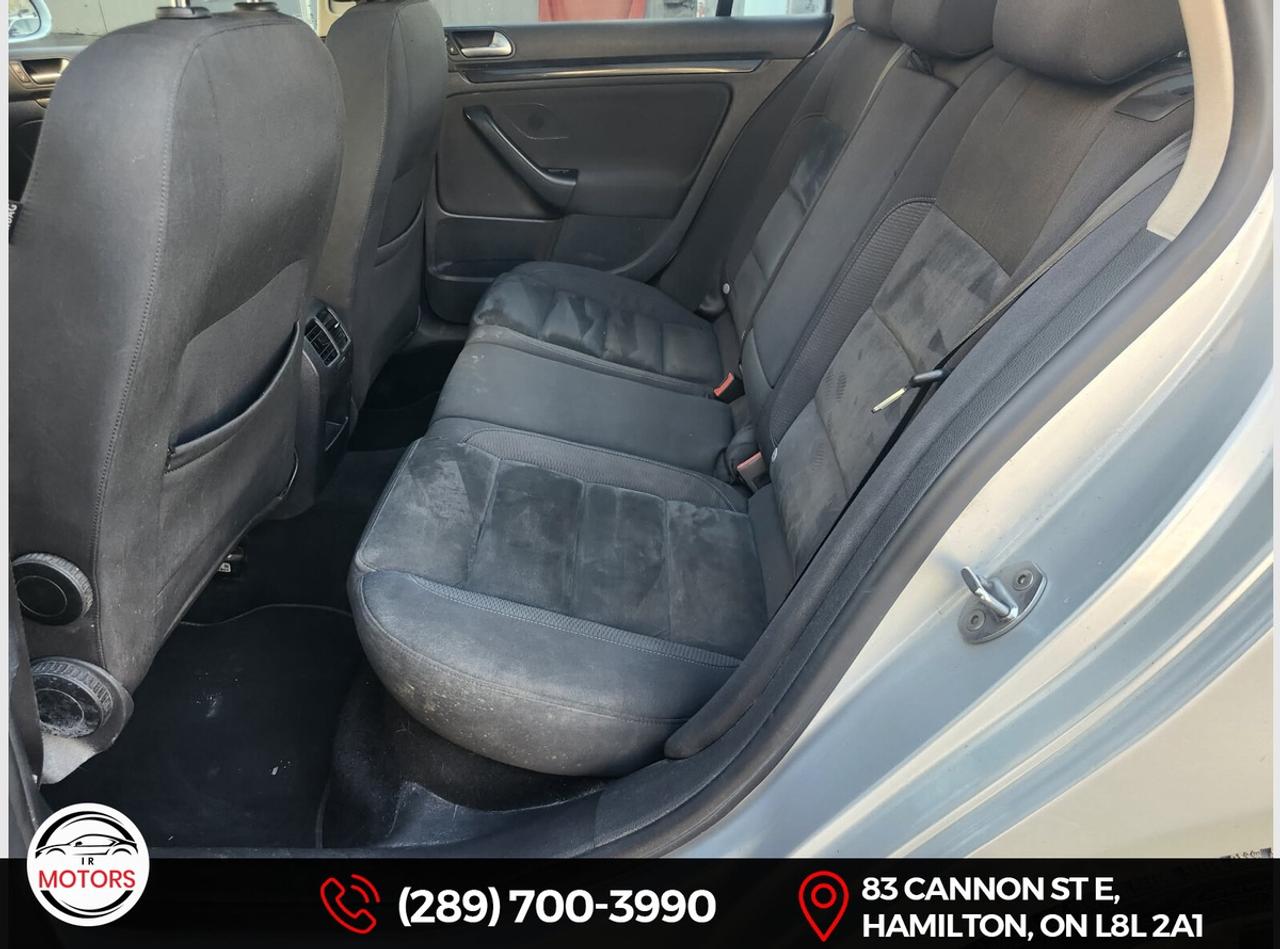 2013 Volkswagen Golf Wagon Man 2.5L *Certified* *No Accidents  Photo