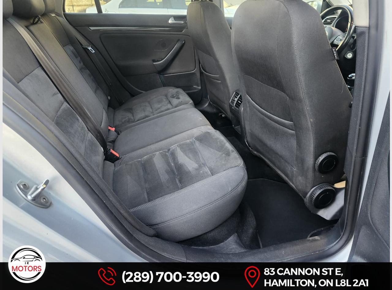 2013 Volkswagen Golf Wagon Man 2.5L *Certified* *No Accidents  Photo