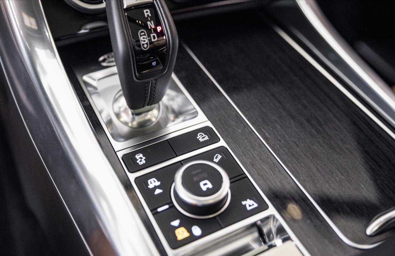 2019 Land Rover Range Rover Sport Dynamic Supercharged||5.0L V8||Meridian Sound||Rea Photo