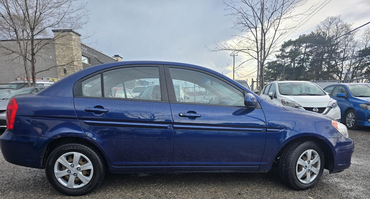 2009 Hyundai Accent GLS Photo