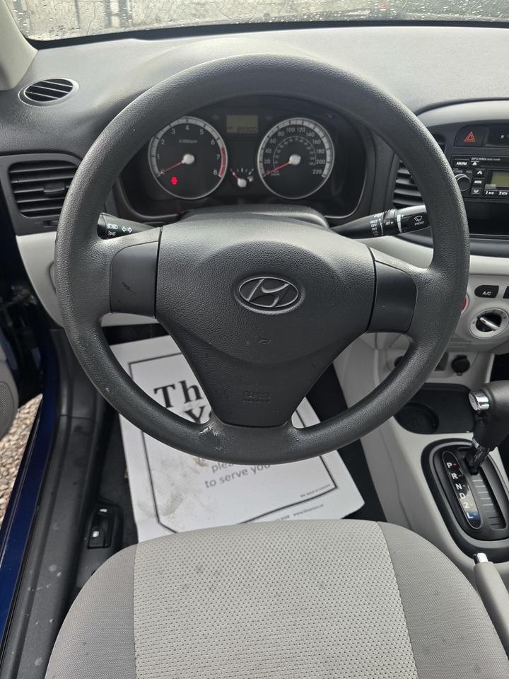2009 Hyundai Accent GLS Photo