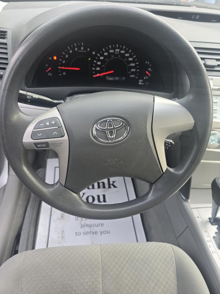 2007 Toyota Camry LE Photo