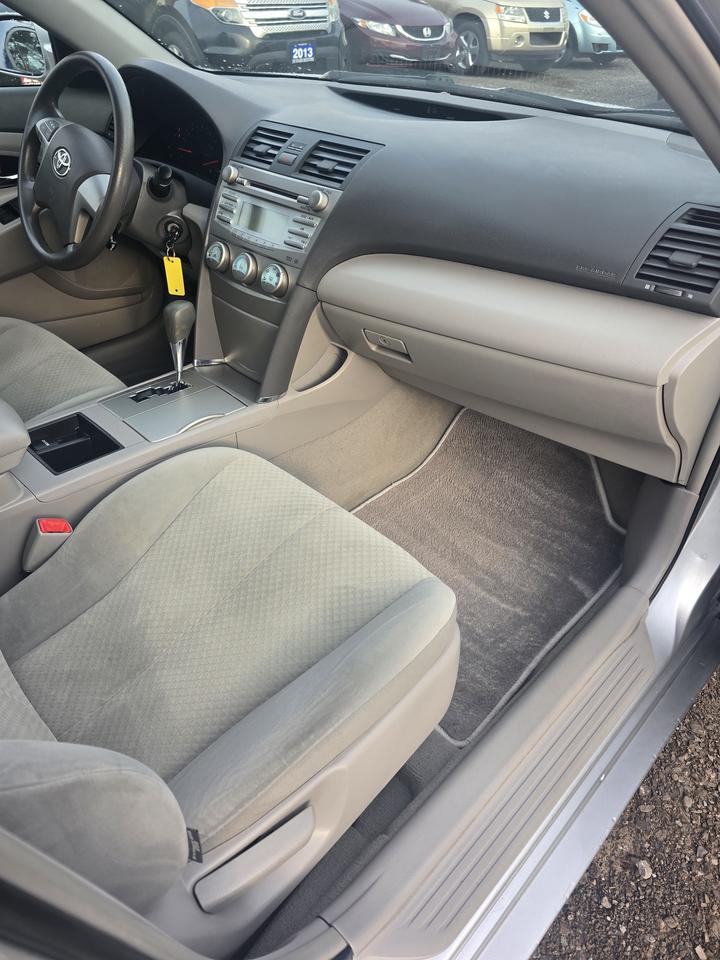 2007 Toyota Camry LE Photo