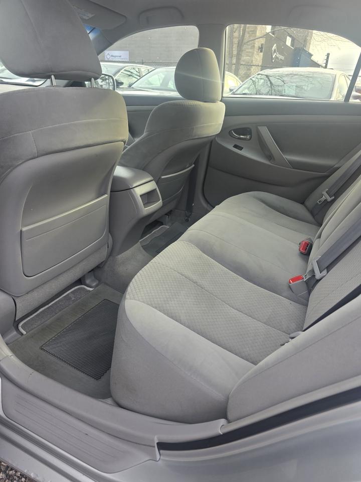 2007 Toyota Camry LE Photo