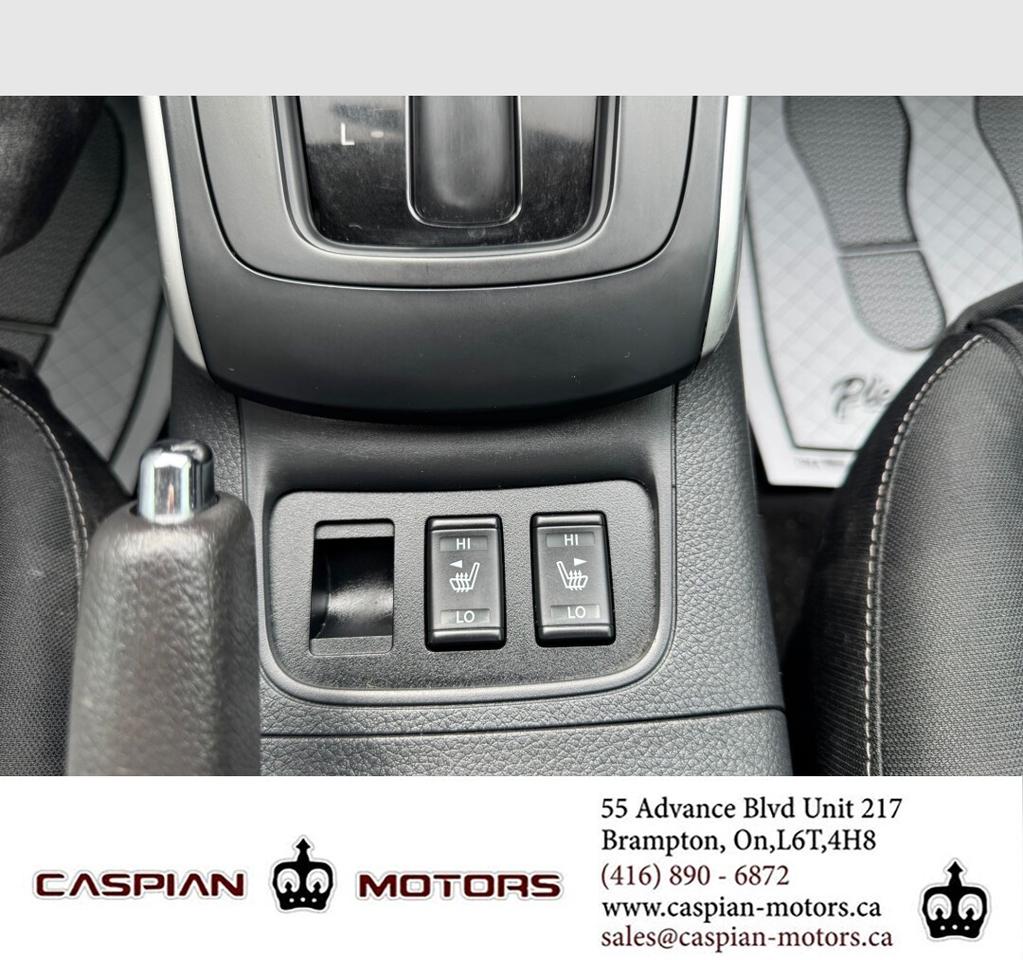 2017 Nissan Sentra SV Photo