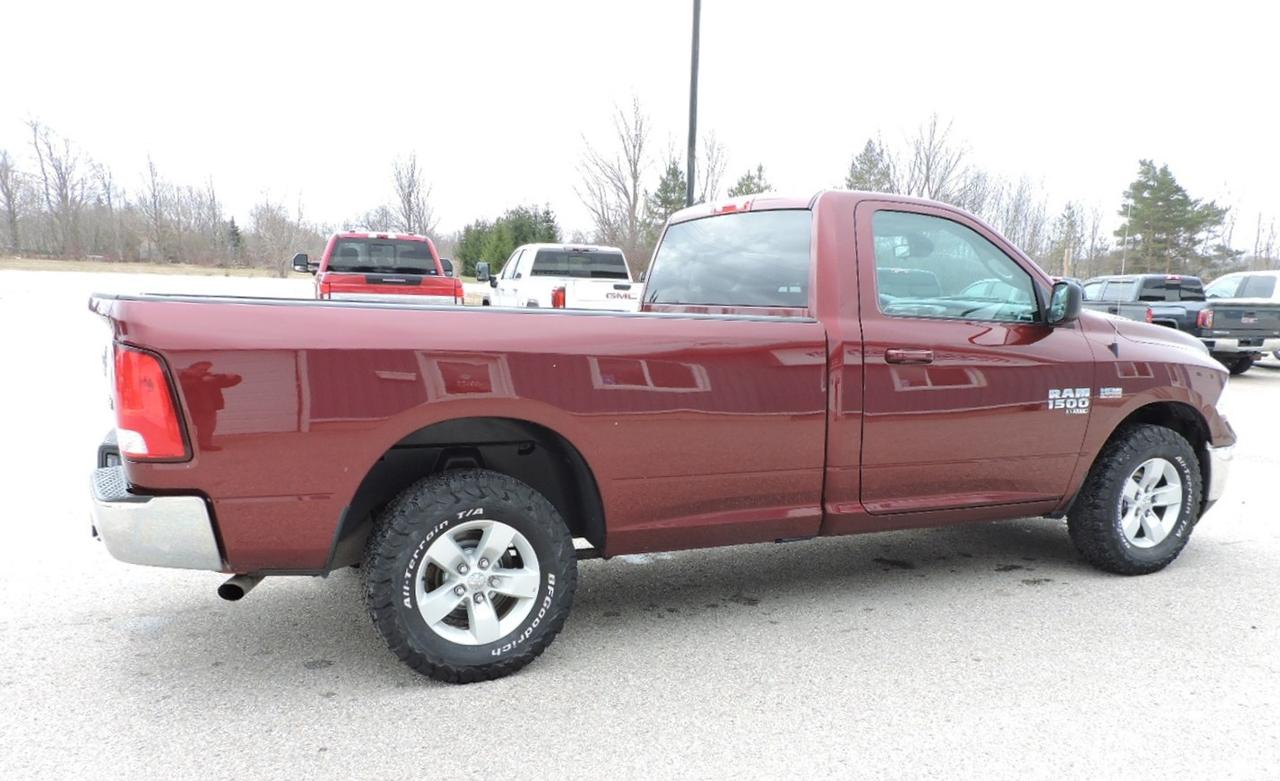 2021 RAM 1500 Classic SLT 5.7 Hemi 4X4 New Brakes Well Oiled 111000KMS Photo4