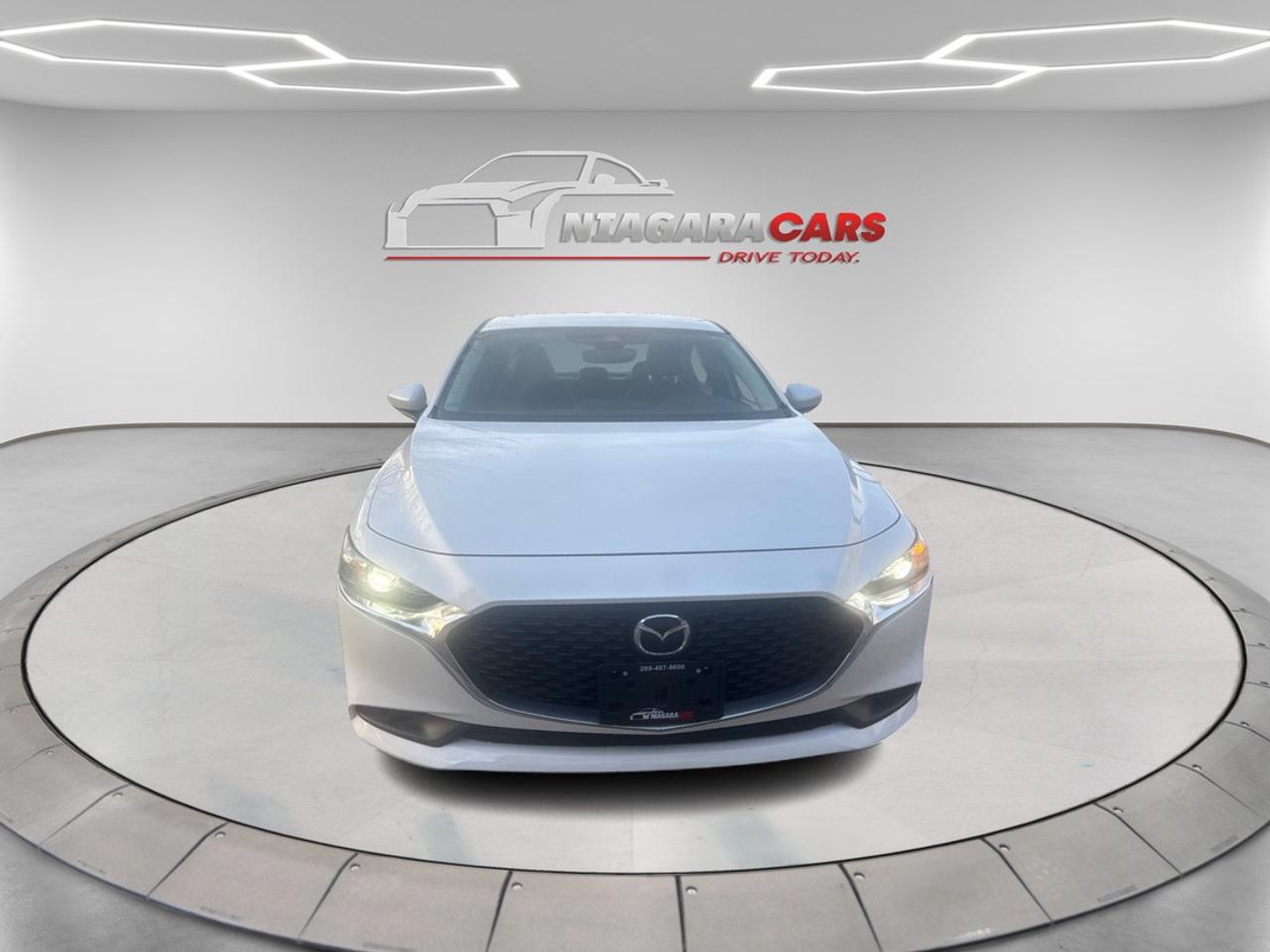 2023 Mazda MAZDA3 PREFERRED PLUS Photo