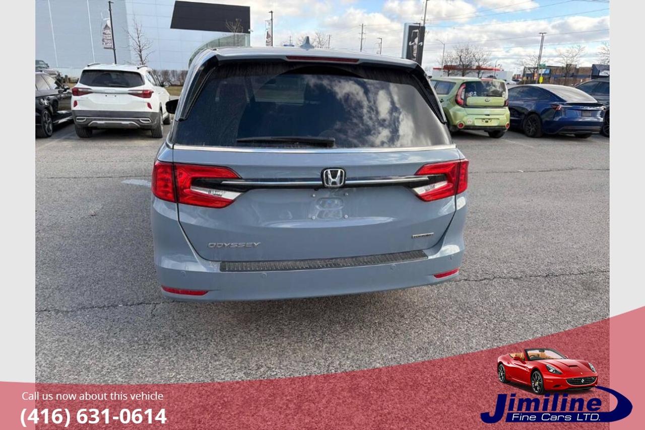 2023 Honda Odyssey Touring Package Photo