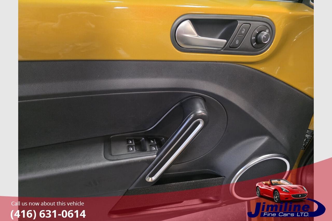 2017 Volkswagen Beetle DUNE PACKAGE Photo