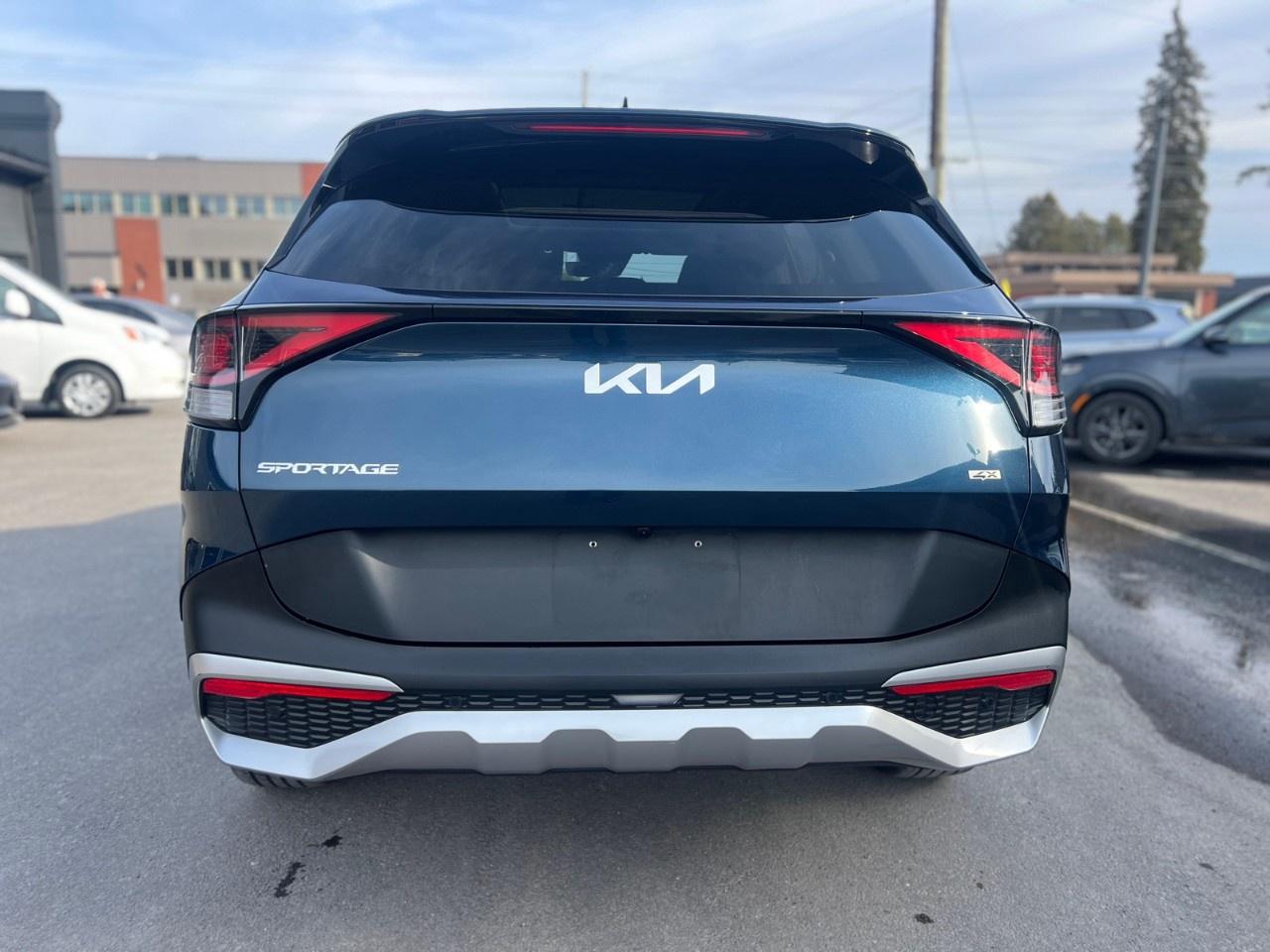 2023 Kia Sportage  Photo3