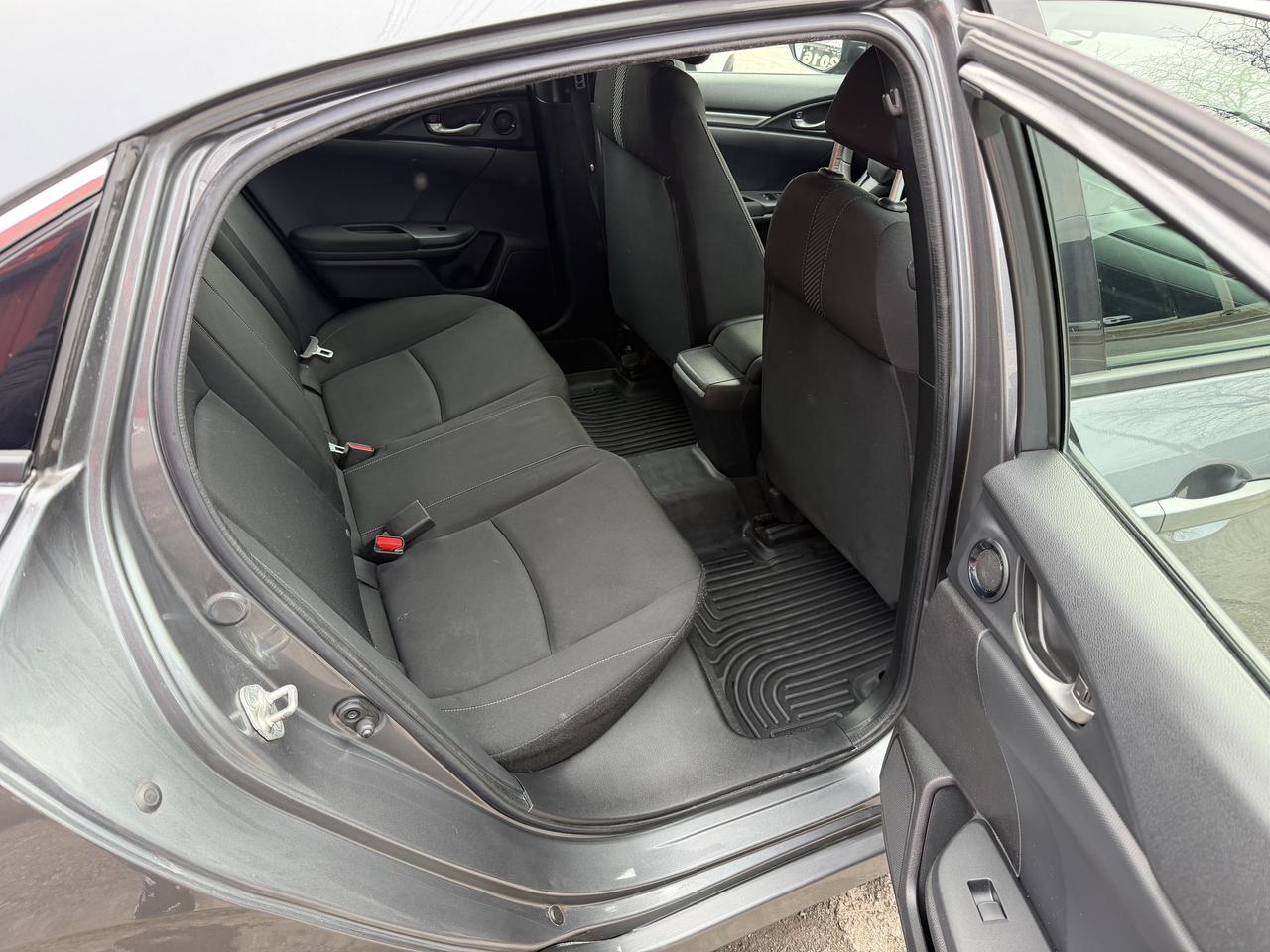 2018 Honda Civic LX HATCHBACK Photo