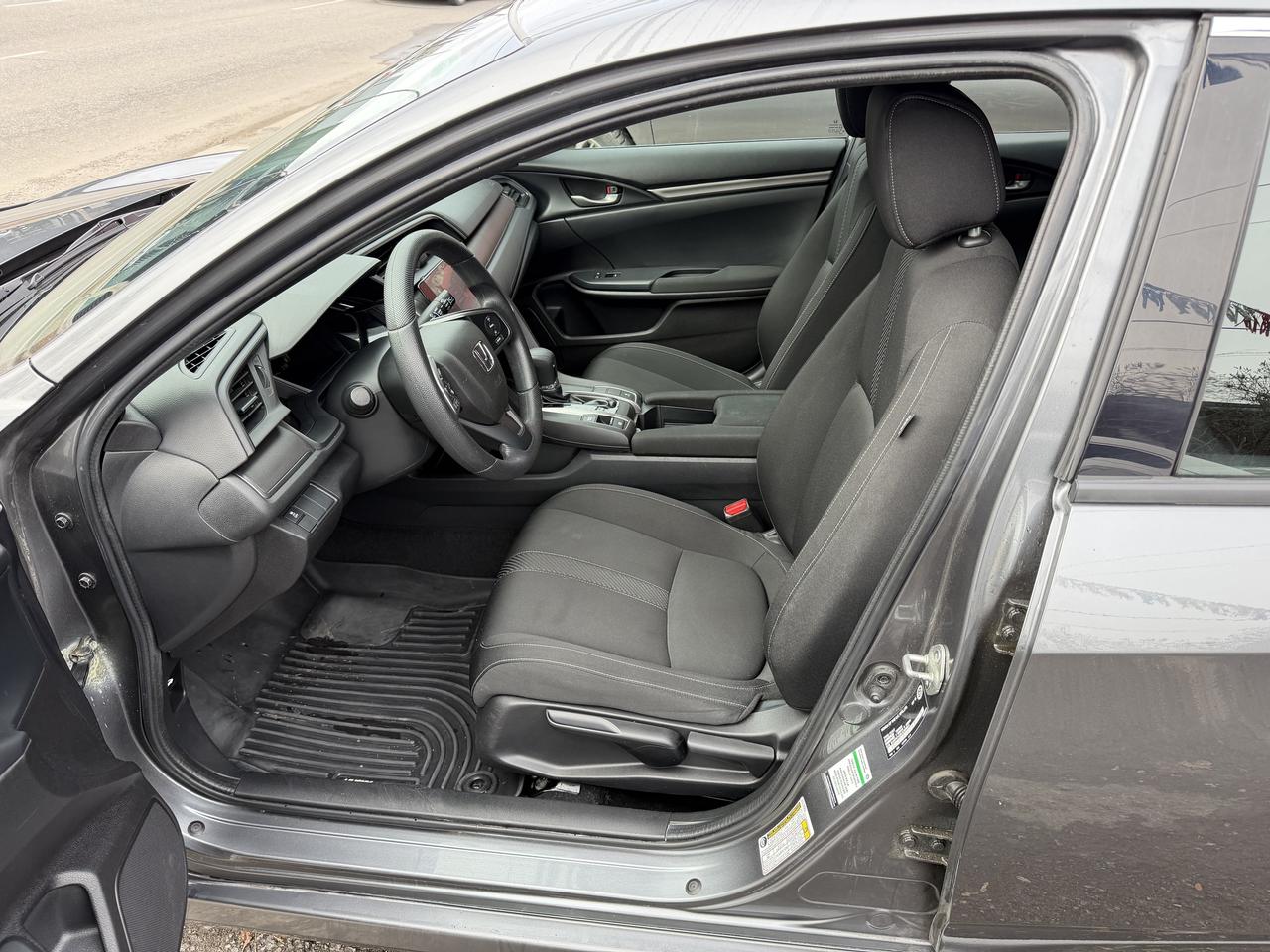 2018 Honda Civic LX HATCHBACK Photo