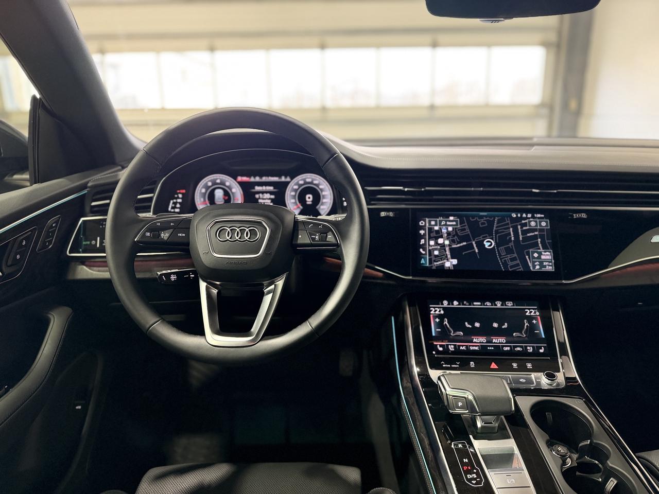 2023 Audi Q8 TECHNIK Photo