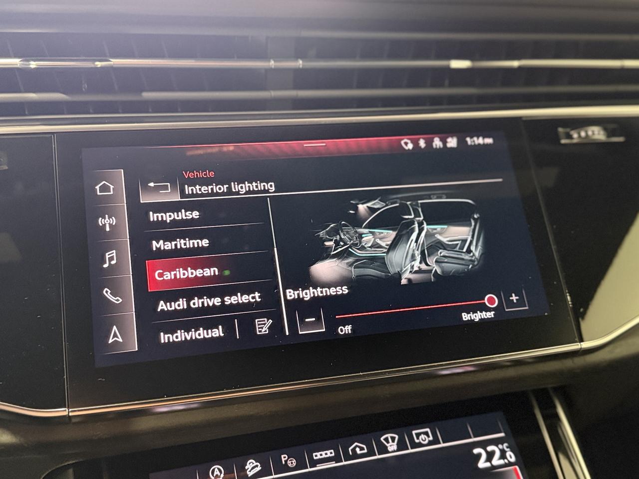 2023 Audi Q8 TECHNIK Photo