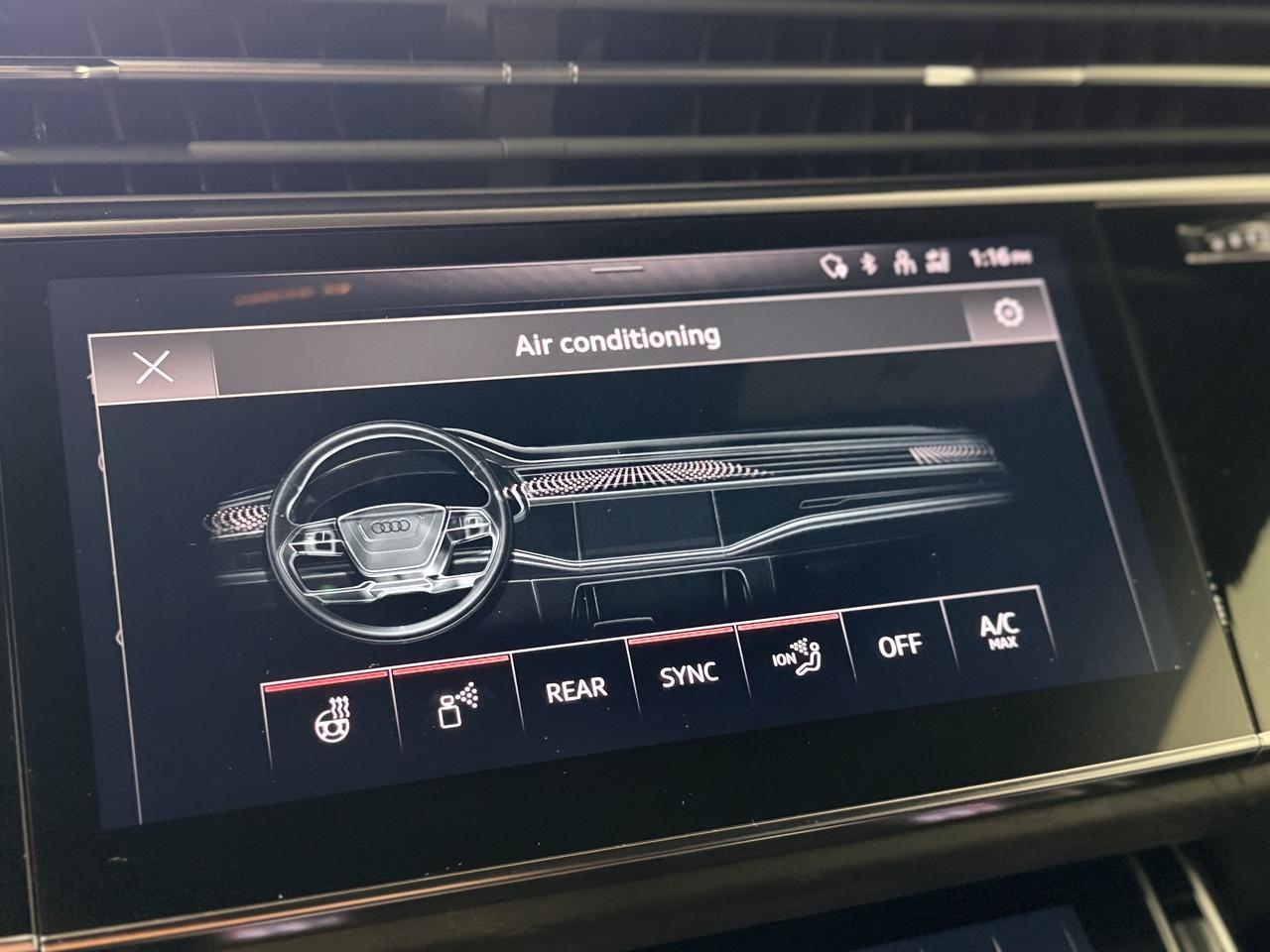 2023 Audi Q8 TECHNIK Photo