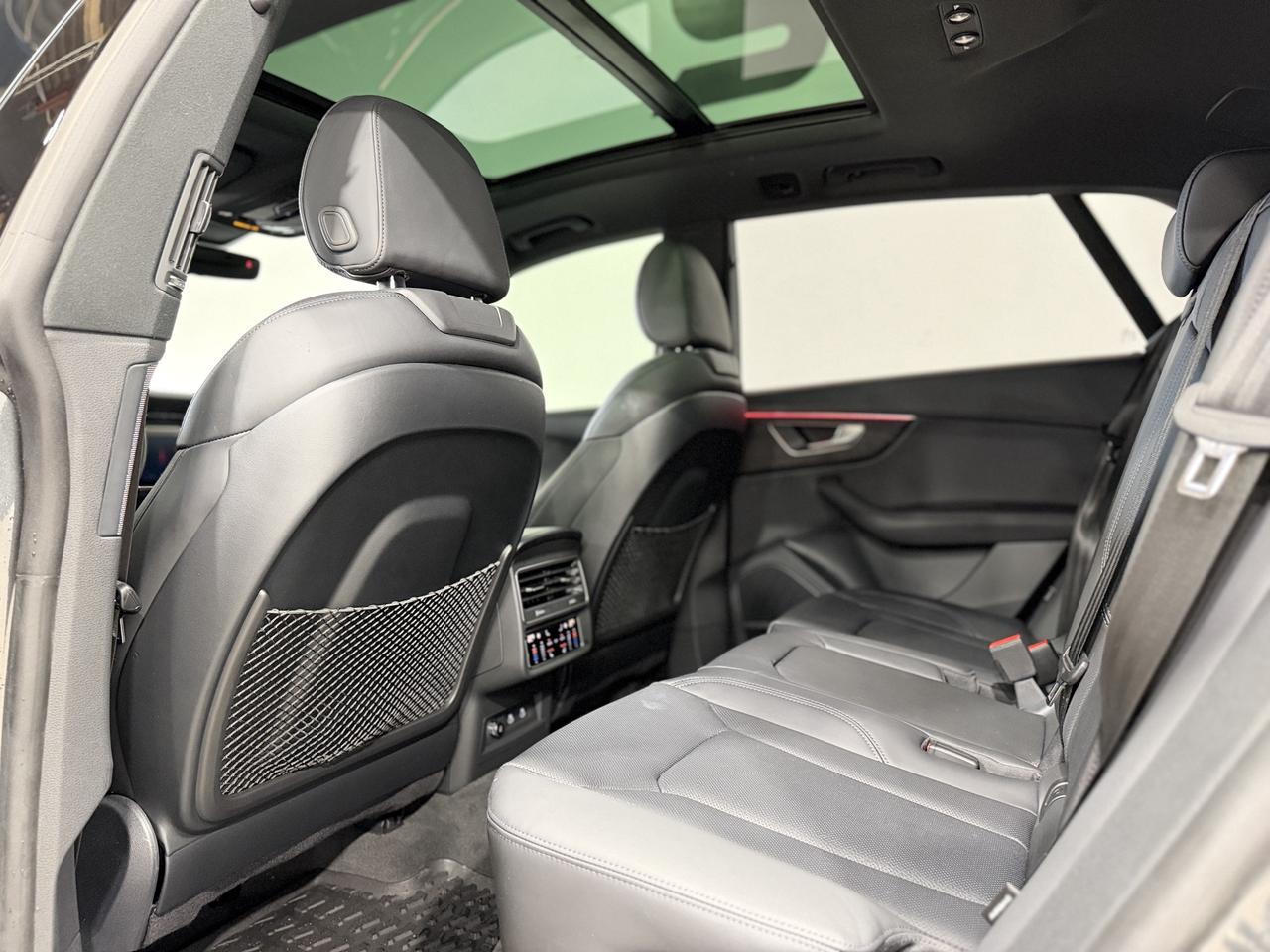 2023 Audi Q8 TECHNIK Photo