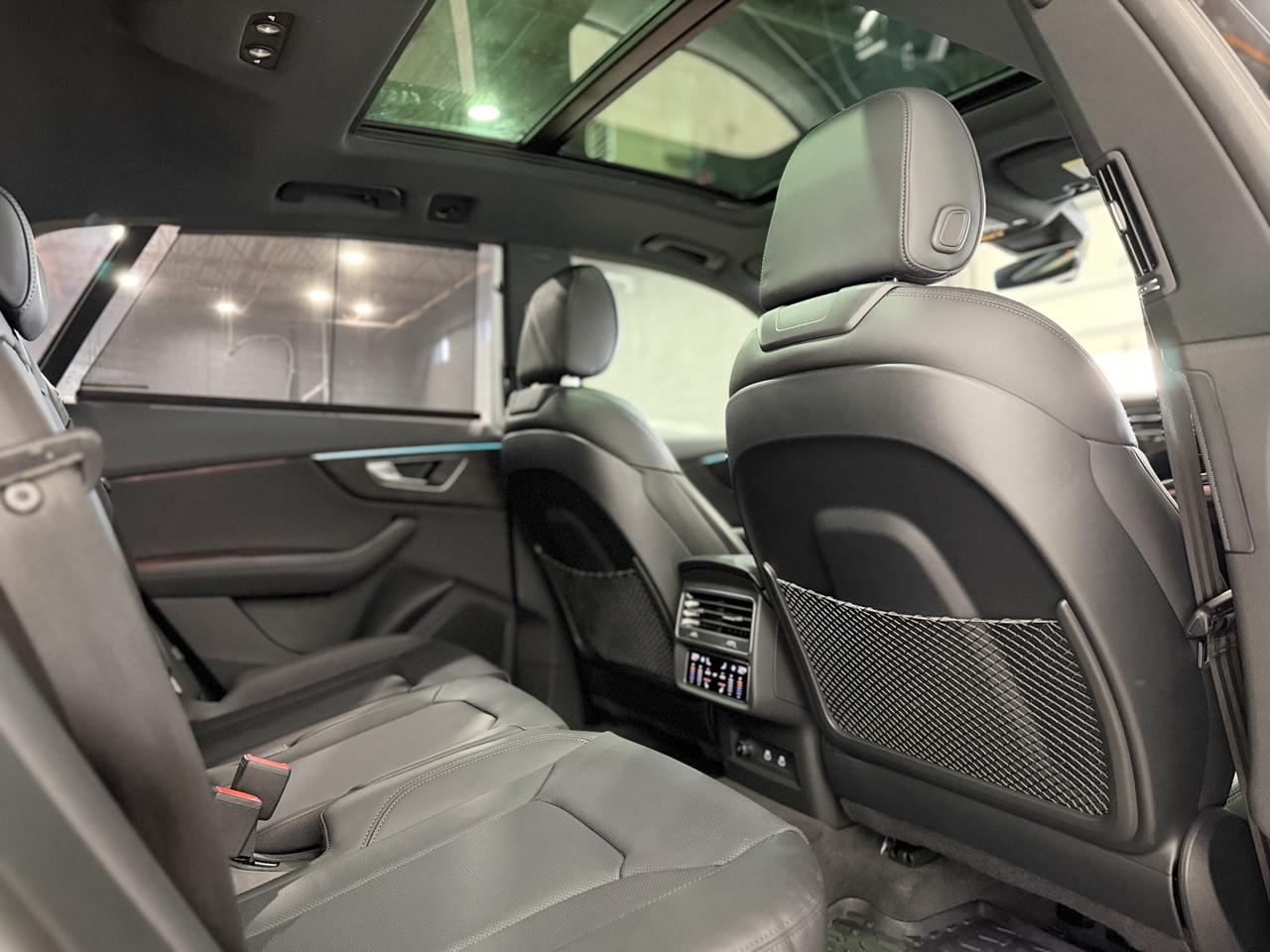 2023 Audi Q8 TECHNIK Photo