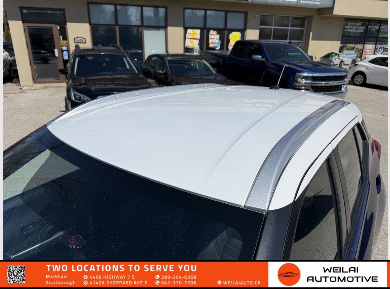 2019 Nissan Kicks SR/One Owner/BOSE/CarPlay! Photo
